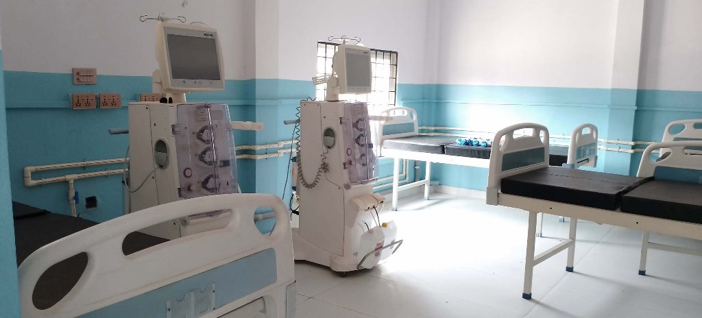 आर्थिक तथा प्राविधिक अभावले करोडौँका डायलासिस मेसिन प्रयोगविहीन