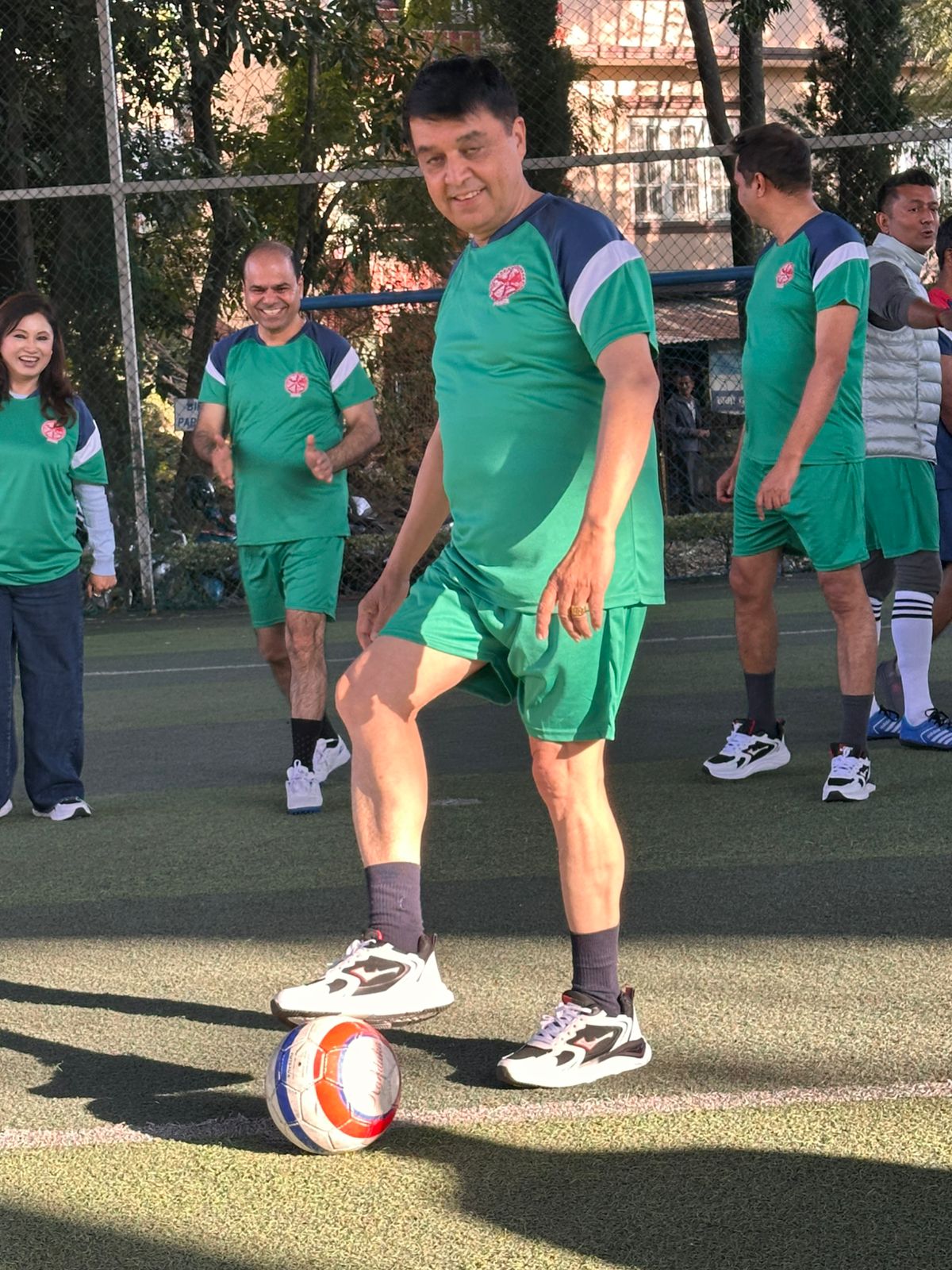 कलाकारसँगको फुटसलमा महासंघ विजयी