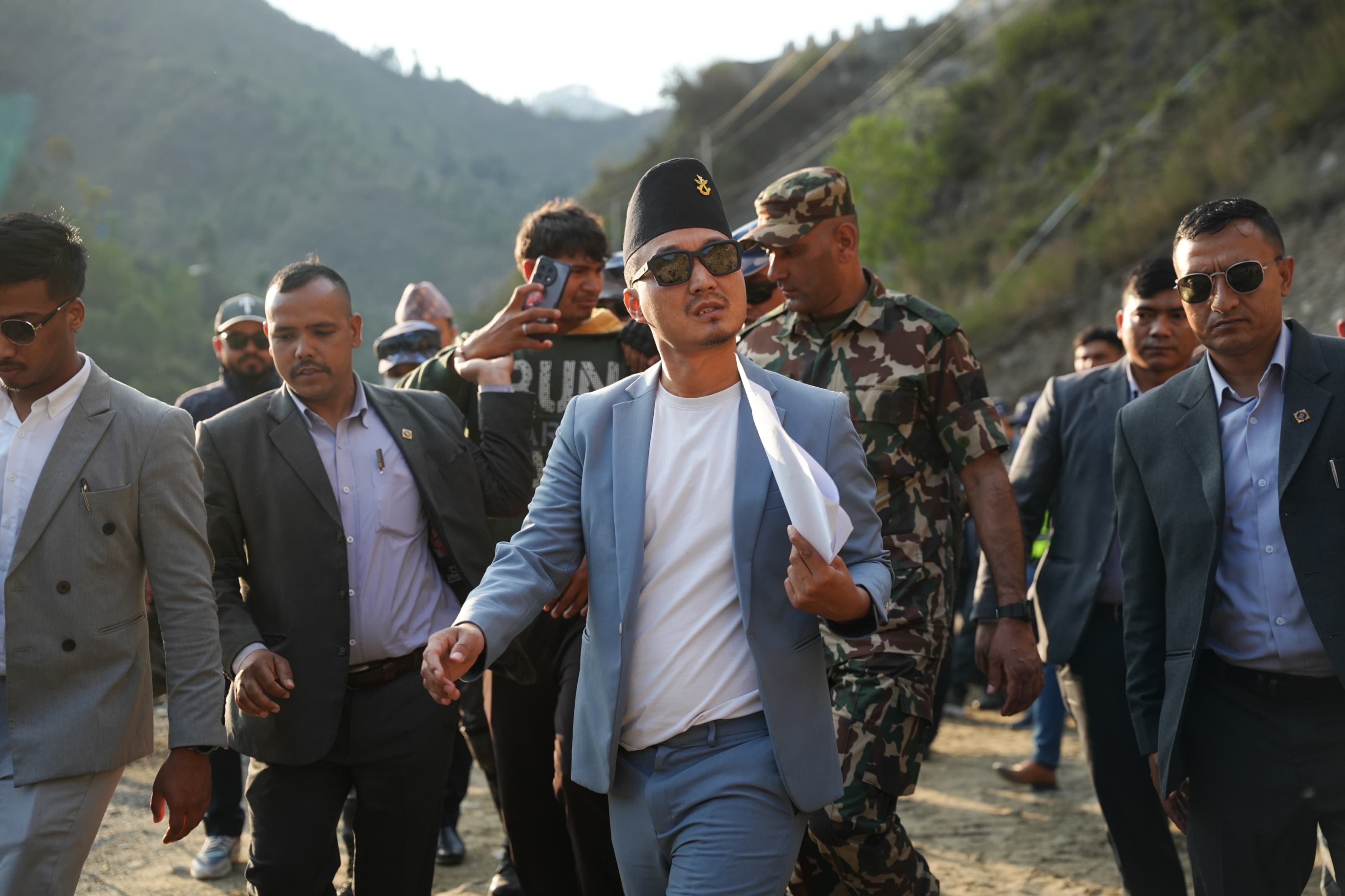 ‘विपत्तिमा हेलीबाट उद्धार गर्नु’