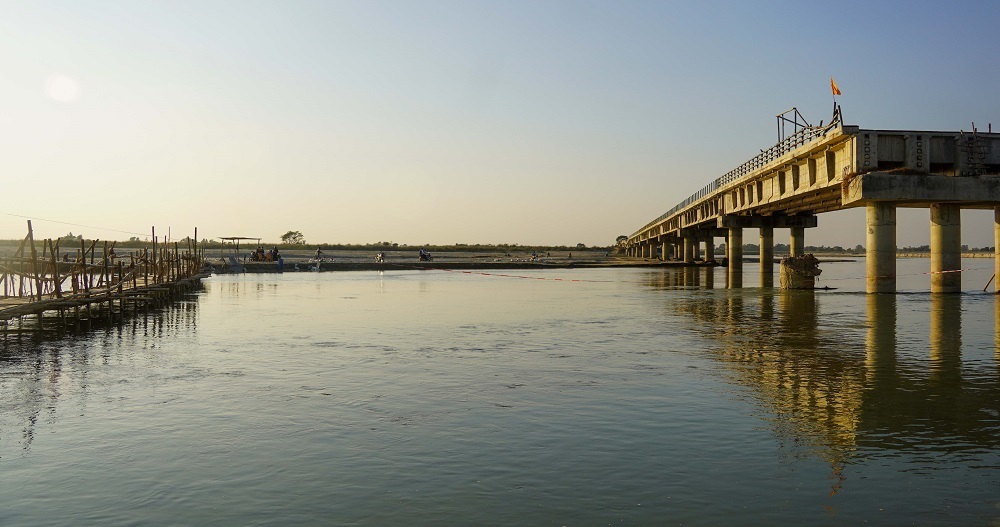 कन्काई पुलको ठेक्का तोडियाे