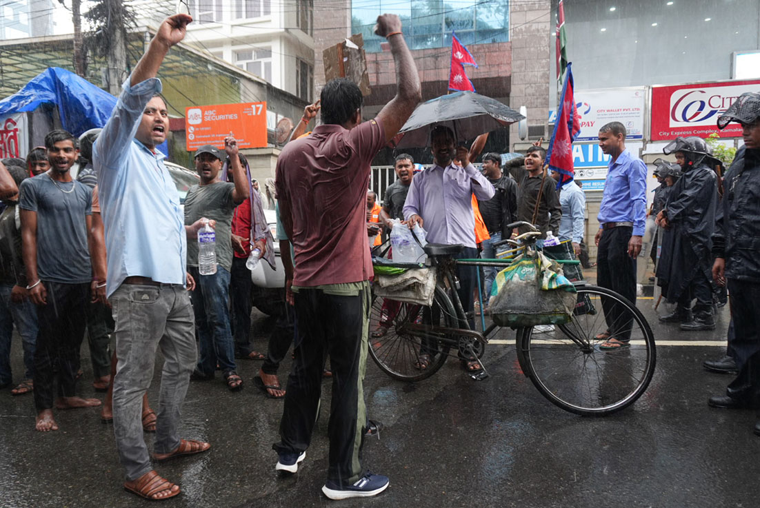 Kawadi-Sanghko-protest_-(8)-1756432280.jpg