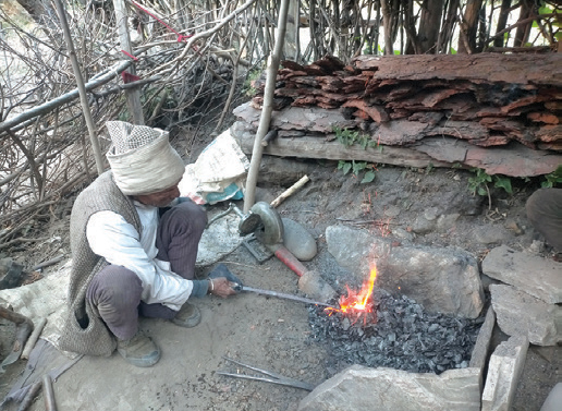 समयसँग नफेरिएको लुवार–कार्मीको जीवन