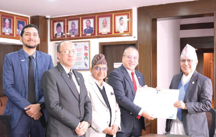 पुनःनिर्माण कोषलाई मेटलाइफको आर्थिक सहयोग