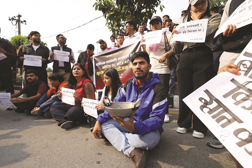 इन्धनमा मूल्यवृद्धिले थलिँदै निर्माण क्षेत्र