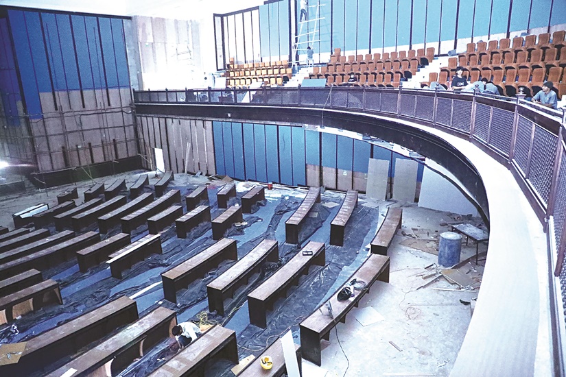 निर्माणाधीन प्रतिनिधिसभाको बैठक कक्ष