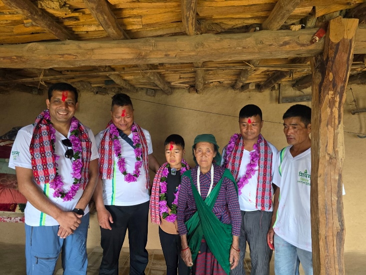 बुढामगरलाई शिवम् सिमेन्टको सहयोग