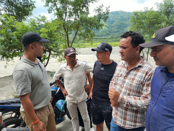 महासंघ अध्यक्ष पाण्डे नेतृत्वको प्रतिनिधिमण्डलद्वारा बाढी प्रभावित क्षेत्रको अवलोकन एवं निरीक्षण