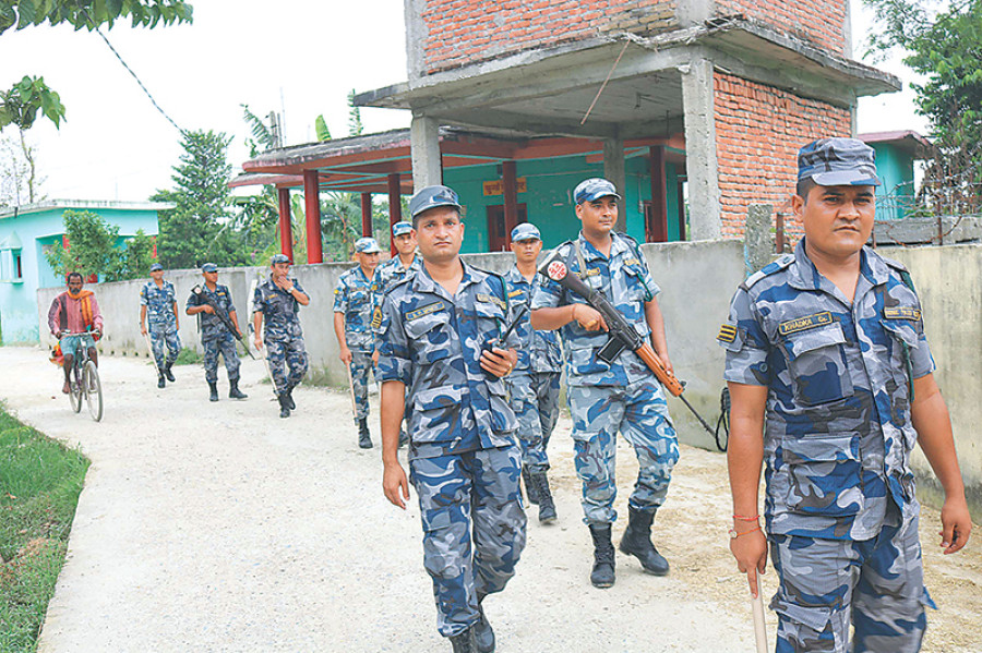 काठमाडौँ उपत्यकामा सशस्त्र प्रहरी बलको ‘पट्रोलिङ’ र ‘माइकिङ’