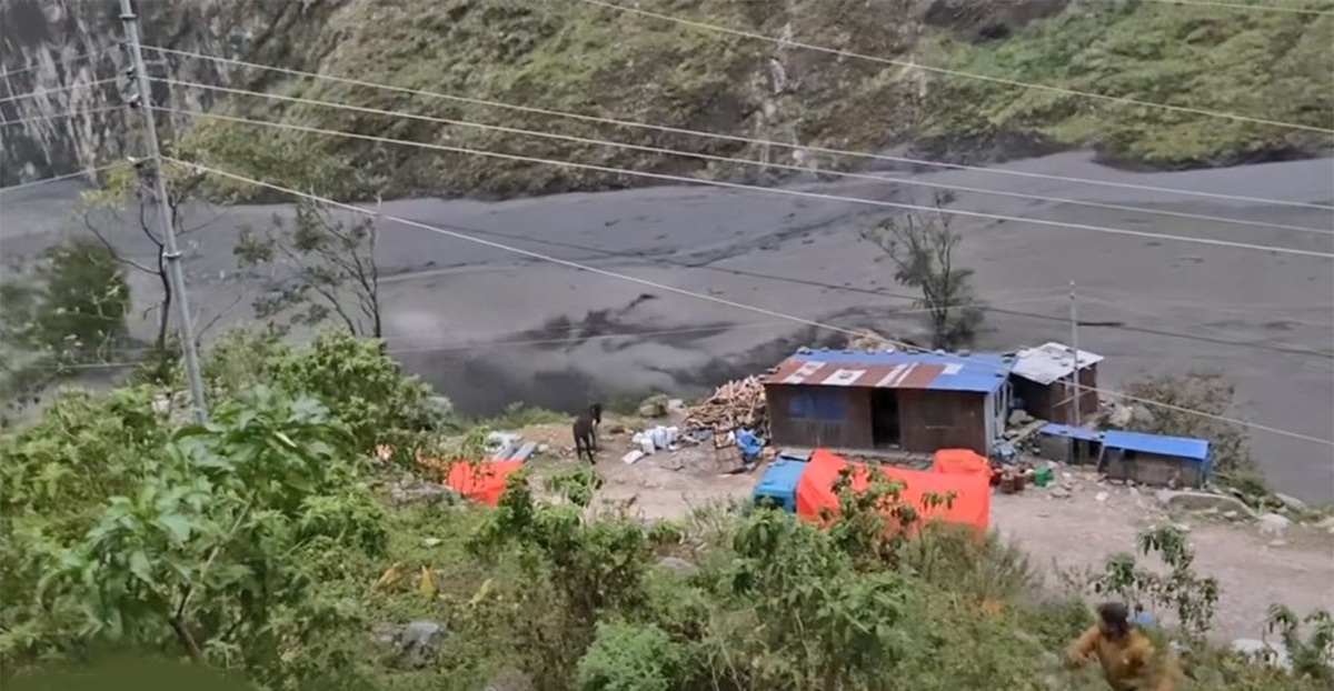 बूढीगण्डकीमा बाढी,  चुमनुब्रीका ३५ घर बगे