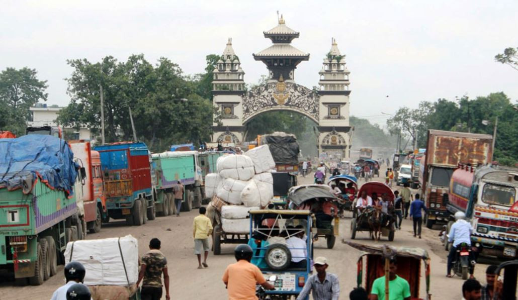 १० महिनामा भित्रियो सात खर्ब ९४ अर्बको सामान