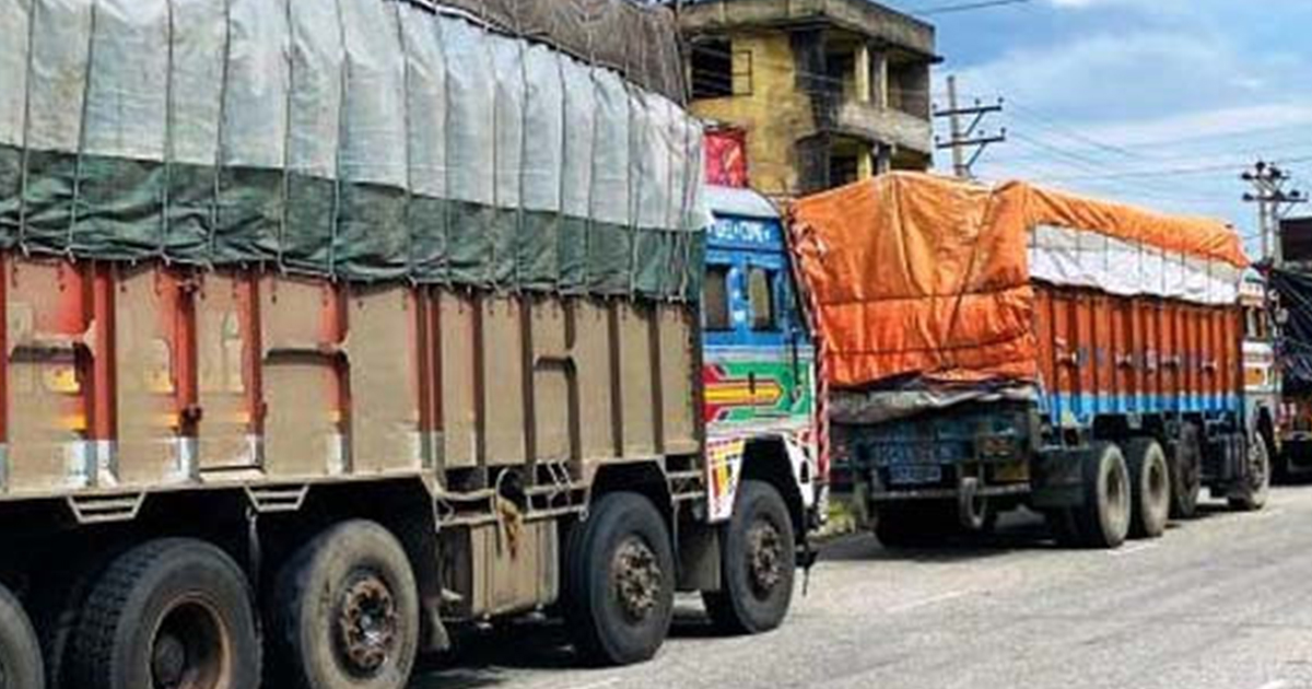 राजमार्गमा ‘ओभर लोड’ सवारी कारबाहीमा
