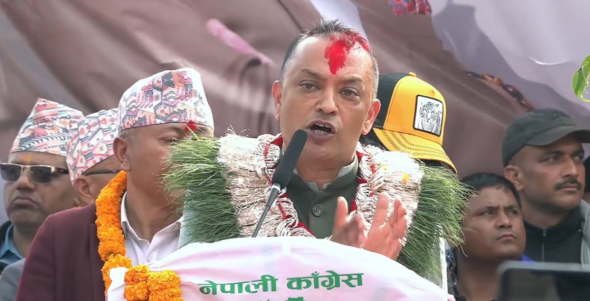 सामाजिक सञ्जालमा मात्रै हैन घरघर पुगेर भोट माग्न कांग्रेस सभापति थापाको आह्वान