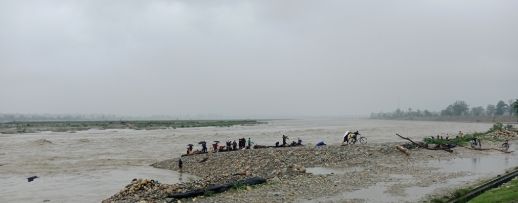 कञ्चनपुरः नदी तटीय क्षेत्रका बासिन्दालाई सतर्क रहन आग्रह