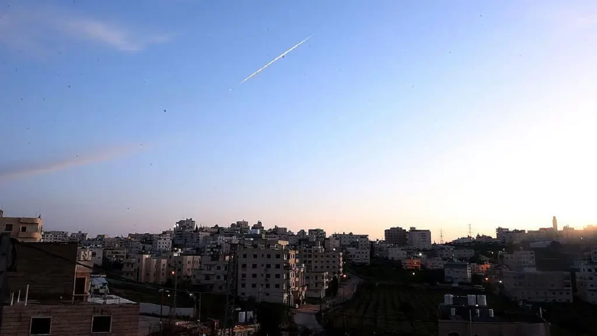 अमेरिका–इजरायलद्वारा इरानको खार्ग टापुमा आक्रमण