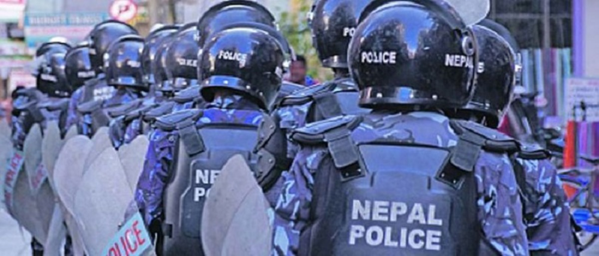 राजनीतिक थिचोमिचोमा प्रहरी