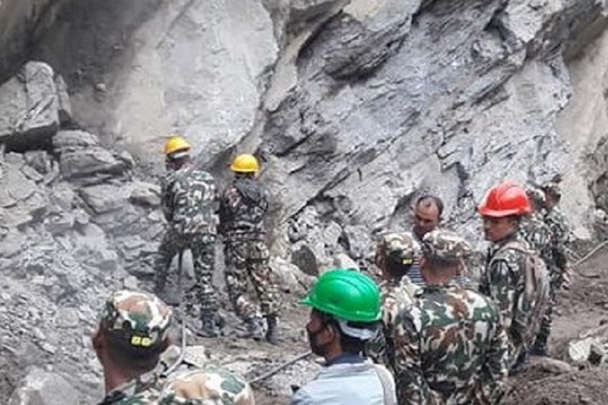 सेनाले मात्रै बनायो १४ सय ११ किलोमिटर सडक सञ्जाल