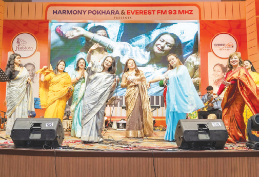 तारादेवी र अरुणा लामालाई पोखरेली कलाकारको ट्रिब्यूट