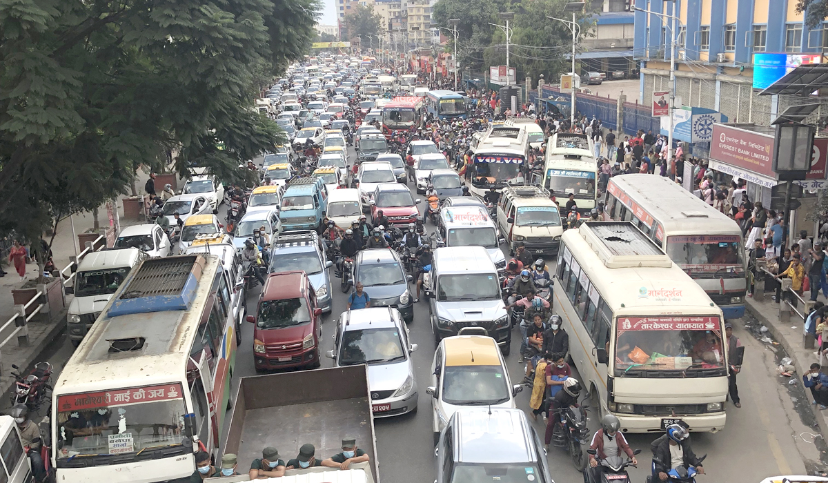 सार्वजनिक यातायातको भाडा २२ प्रतिशतसम्म वृद्धि