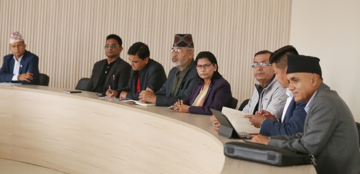 ओली पक्राउको विरोधमा एमालेले काठमाडौंमा वैशाख १२ गते विशाल प्रदर्शन गर्ने